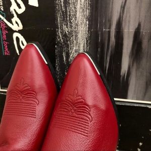 Sage Cowgirl Boots - RED